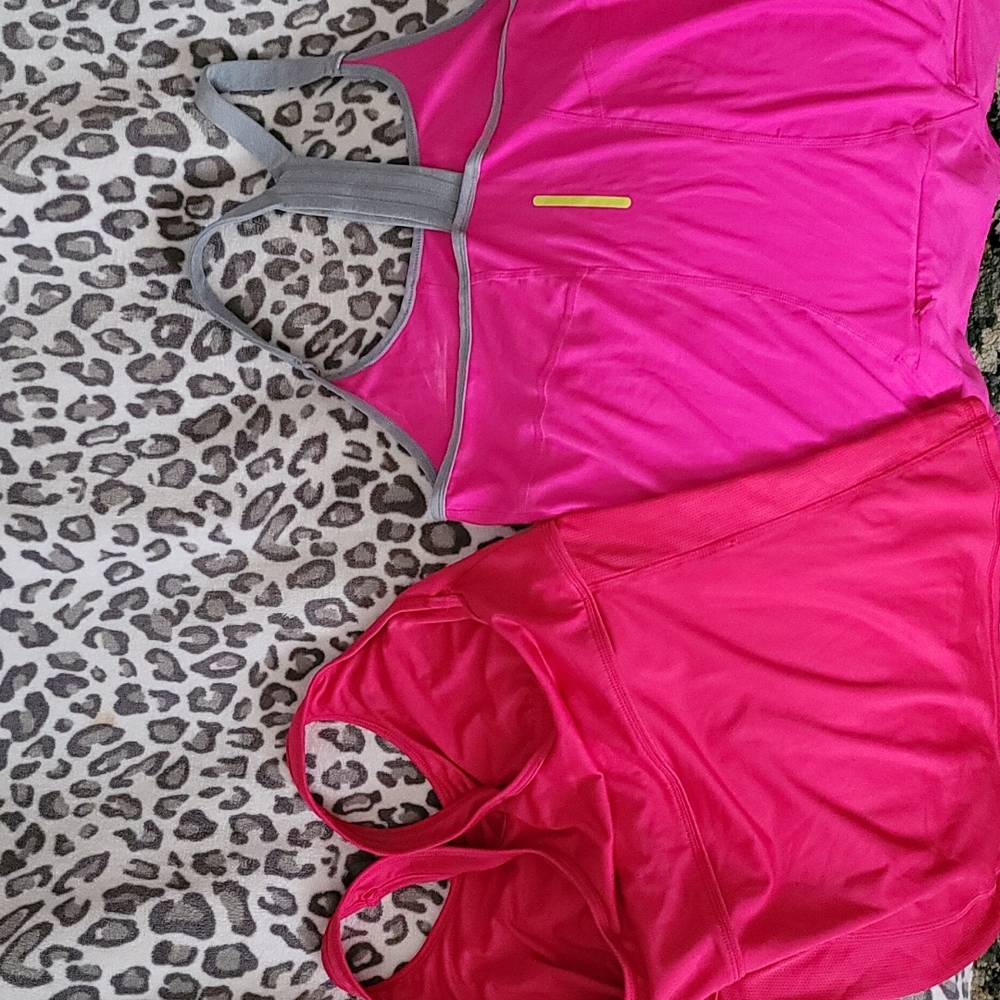 Two work out tops - Picture 2 of 3